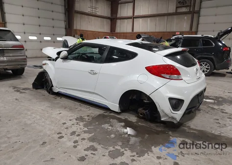 2013 Hyundai Veloster Turbo W/Black z USA, uszkodzony, nr VIN KMHTC6AE3DU130429